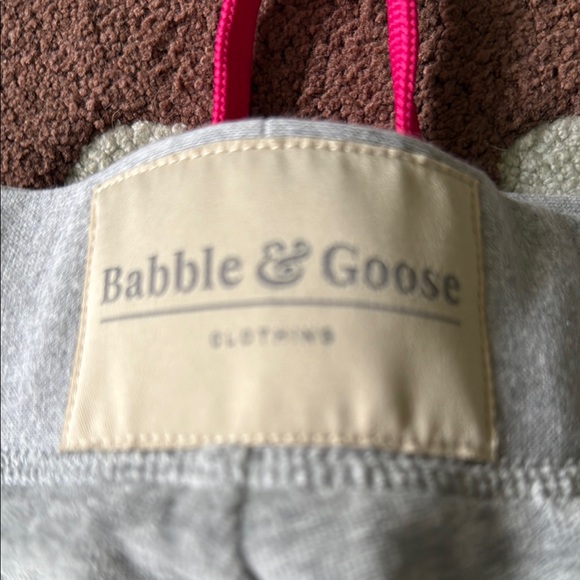 Babble and Goose Gray Track Pants with Pink Stars - Picture 2 of 6
